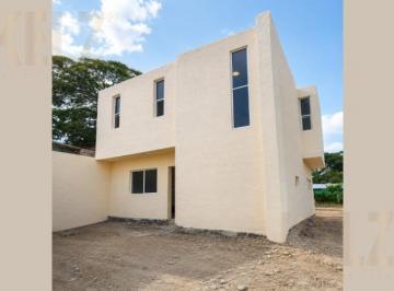 Casa · 90m² · 2 Recámaras · 1 Estacionamiento · Casa en Campbell