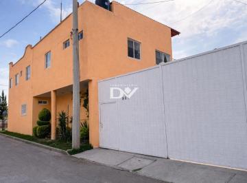 Casa de 10 habitaciones, San Pedro Cholula · Casa en Venta de 10 Habitaciones en Zerezotla, Xixitla con Alberca