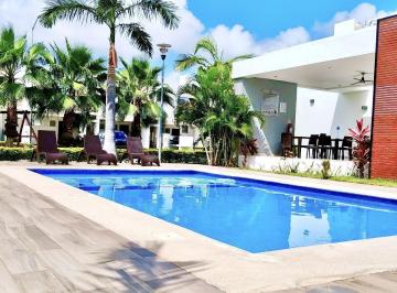 Casa · 140m² · 3 Recámaras · 2 Estacionamientos · Casa - Supermanzana 523