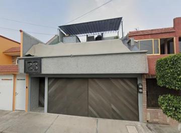 Casa de 3 habitaciones, Atizapán de Zaragoza · Casa en Venta en Lomas de Atizapán