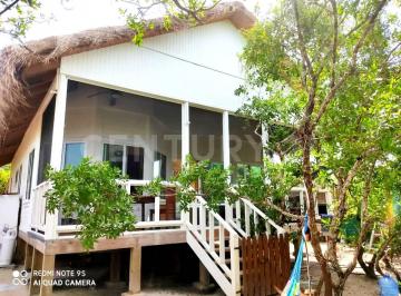 Casa · 120m² · 2 Recámaras · 2 Estacionamientos · Casa Holbox en Venta Ce0426