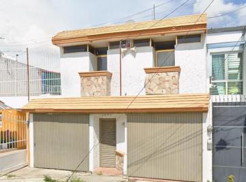 Casa de 3 habitaciones, Guadalajara · Casa en Venta en Guadalajara Jalisco Col Jardines de La Cruz