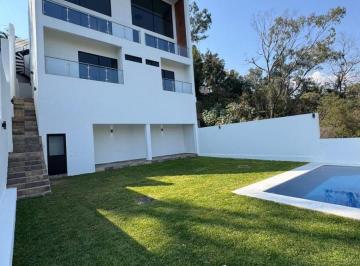 Casa en condominio de 3 habitaciones, Cuernavaca · Estrena Residencia de Lujo con Alberca y Acabados en Mármol. Despierta con Vista a Los Volcanes!