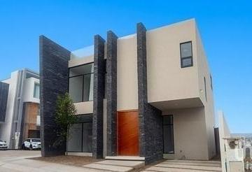 Casa · 240m² · 4 Recámaras · 2 Estacionamientos · Casa en Venta en Residencial Altara 164,zona Plateada, Pachuca, Hgo.