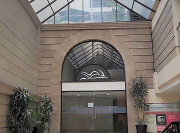 Local comercial · 100m² · 500 Estacionamientos · Renta de Local Comercial en Insurgentes Sur.