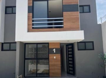 Casa de 3 habitaciones, Puebla · Casa en Venta en Castillotla con Recamara en Planta Baja