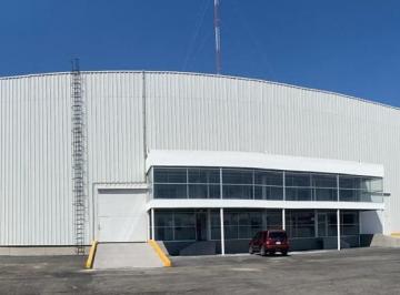 Bodega comercial · 5600m² · 15 Estacionamientos · Bodega Industrial - Celaya