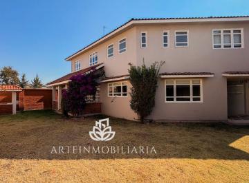 Casa de 3 habitaciones, Atizapán de Zaragoza · Casa Venta Loma de Valle Escondido. Zona Esmeralda. Amplio Jardín Plano, Solo 2 Pisos.