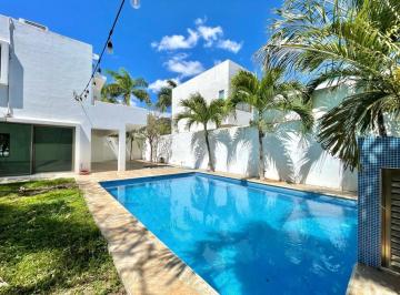 Casa · 450m² · 3 Recámaras · 2 Estacionamientos · Casa - Residencial Cumbres