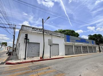Bodega comercial · 722m² · Local Comercial en Esquina en El Centro de Mérida 720 m², Excelente Ubicacion