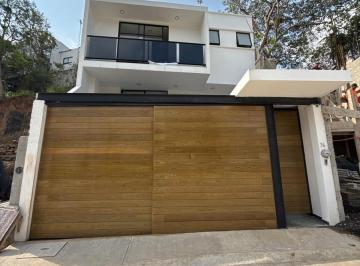 Casa · 154m² · 3 Recámaras · 2 Estacionamientos · Casa en Fraccionamiento Morada del Quetzal