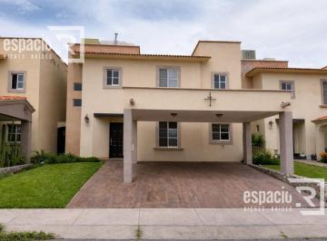 Casa · 198m² · 3 Recámaras · Casa en Renta Zona Canteras