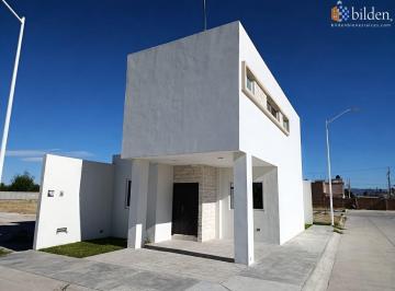 Casa · 120m² · 3 Recámaras · 1 Estacionamiento · Caca en Venta en Fracc. Real del Trébol Durango