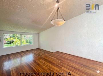 Casa en condominio · 205m² · 3 Recámaras · 2 Estacionamientos · Lomas de Bezares. Casa en Venta en Condominio
