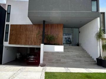Casa · 480m² · 3 Recámaras · 2 Estacionamientos · Casa Venta Vista Real Sur, Atlixcayotl, Puebla, Alberca, Acabados de Lujo
