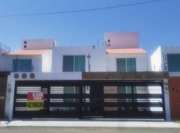 Casa de 4 habitaciones, Corregidora · Casa en Residencial Santa Fé | 4 Rec. Seguridad Total, Lista Para Habitarse