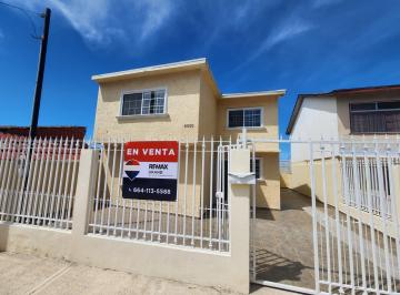 Casa · 191m² · 3 Recámaras · 3 Estacionamientos · Casa en Venta en La Colonia Altamira, Cerca de Casa de La Cultura - (4)