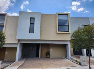 Casa en condominio · 119m² · 3 Recámaras · 2 Estacionamientos · Casa en Renta Antalia Ambar Zibata - (4)
