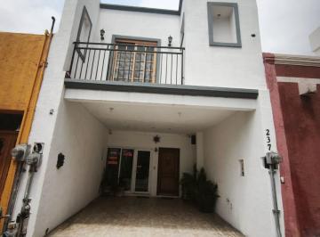 Casa de 3 habitaciones, San Pedro Garza García · Casa Casco Urbano de San Pedro