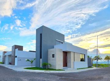Casa de 3 habitaciones, Alvarado · Casa en Venta Recámara Planta Baja, Terraza Lomas de La Rioja