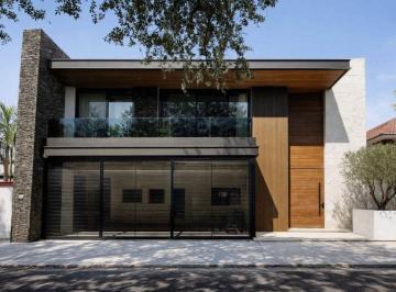 Casa de 4 habitaciones, Monterrey · Casa en Venta en Monterrey Zona Carretera Nacional Valle Alto
