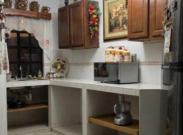 Casa · 252m² · 5 Recámaras · Casa - Gloria Mendiola - Linares Nl