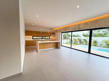 Casa de 4 habitaciones, Benito Juárez · Casa en Venta en Cancun