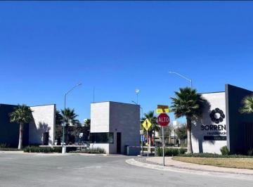 ENTRADA A FRACCIONAMIENTO · Venta de Casa en Sorrento Residencial