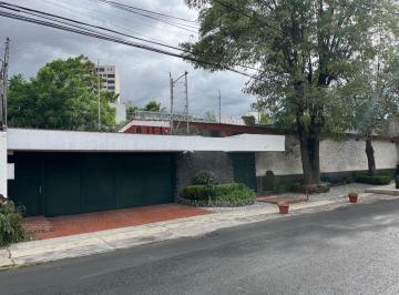 Casa · 650m² · 4 Recámaras · Casa Sola en Venta en Jardines del Pedregal, Álvaro Obregón, Ciudad de México