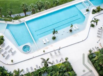 Departamento · 116m² · 2 Recámaras · 1 Estacionamiento · Departamento de 2 Habitaciones en Venta en Puerto Cancún Ubicación Privilegiada | con Alberca