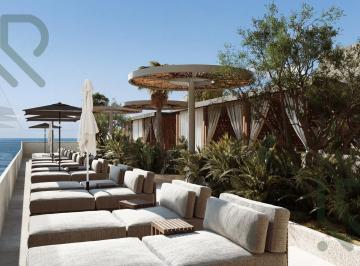 Departamento · 145m² · 3 Recámaras · 2 Estacionamientos · Departamento de 3 Habitaciones en Venta en Isla Mujeres Cerca de La Playa | con Solarium