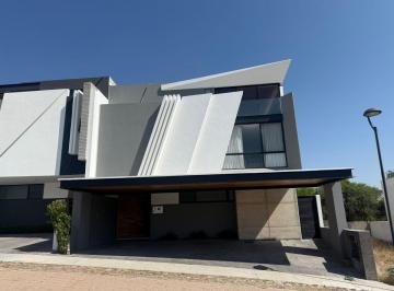 Casa en condominio de 4 habitaciones, Querétaro · Casa en Venta en Queretaro en La Vista Residencial
