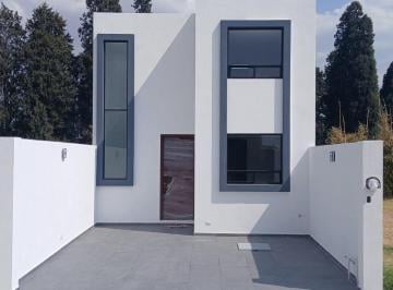 Casa · 146m² · 3 Recámaras · 2 Estacionamientos · Casa en Venta en San Pedro Cholula con Recamara en Planta Baja