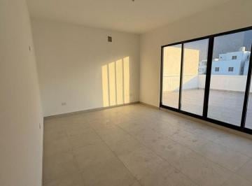 Casa · 277m² · 3 Recámaras · 2 Estacionamientos · Casa en Venta en Santoral II