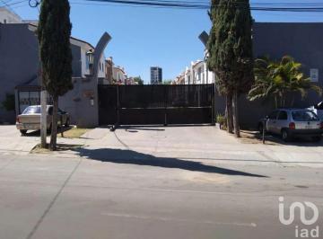 Casa · 159m² · 3 Recámaras · 2 Estacionamientos · Casa en Venta en Ciudad Granja