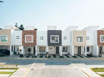 Casa · 143m² · 3 Recámaras · 2 Estacionamientos · Venta Casa a 10 Minutos de Plaza San Diego
