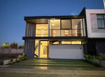 Casa de 4 habitaciones, Tlajomulco de Zúñiga · Casa en Venta Casa Fuerte
