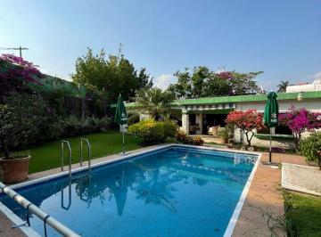 Casa de 7 habitaciones, Jiutepec · Casa en Venta - Fraccionamiento Sumiya - $9'000,000