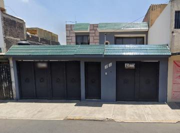 Casa de 4 habitaciones, Iztacalco · Casa en Iztacalco, Patio, Cerca de Cch Oriente, Mercado, Hospital, Centro Comercial y Vias Rapidas.