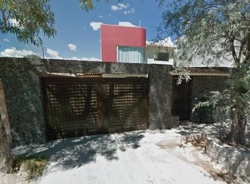 ¡¡¡Oportunidad de Inversión!!!
Adquiérelo a un COSTO POR DEBAJO de su valor com · Casa en Tequisquiapan Queretaro, con Patio Trasero, 3 Recamaras, 3 Baños y Cerca de Vias Rapidas.