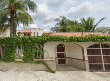 Casa de 5 habitaciones, Solidaridad · Casa en Venta en Calle 12 Nte 461, Ejidal, Playa del Carmen, Q. R.