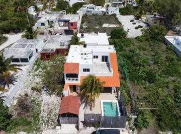 Casa de 3 habitaciones, Progreso · Casa Moderna con Piscina a 3 Min de La Playa en Chuburna