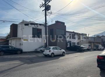 Local comercial · 127m² · 6 Recámaras · 4 Estacionamientos · Local Comercial en Renta en Colonia Leones, Monterrey Nl