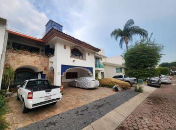 Casa de 3 habitaciones, Zapopan · Casa en Renta o Venta en Coto – Zona Naciones Unidas Andalucia