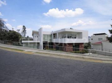 Casa · 784m² · 4 Recámaras · 6 Estacionamientos · Renta Casa Club de Golf Valle Escondido Atizapan 11296