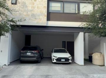 Casa de 4 habitaciones, Monterrey · Casa en Venta Col. Estanzia Residencial