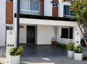 Casa · 3 Recámaras · 2 Estacionamientos · Casa en Venta en Cordillera Residencial León Guanajuato Zona Norte