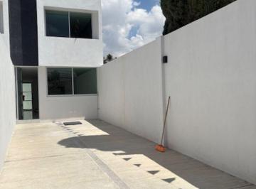 Casa de 3 habitaciones, Puebla · Zona Cu, Xilotzingo, Casa Sola, Super Ubicacion