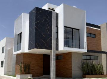 Casa de 3 habitaciones, Pachuca · Casa en Venta en Esquina con 3 Recamaras y Family Room