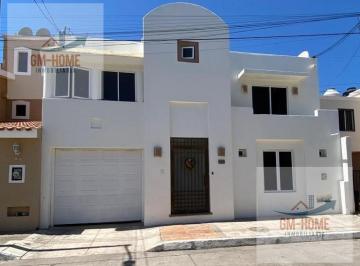 Casa · 135m² · 3 Recámaras · 1 Estacionamiento · Departamento en El Dorado